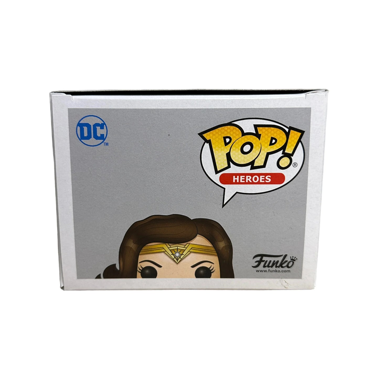 Wonder Woman #206 (Gold) Funko Pop! - Justice League - Hot Topic Employees Exclusive LE180 Pcs - Condition 8\/10